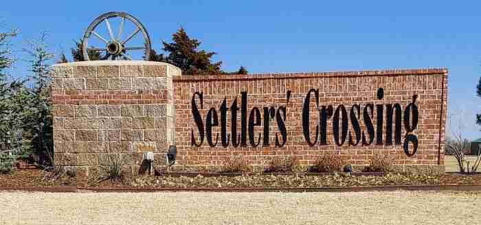Settlers Crossing Edmond Entrance